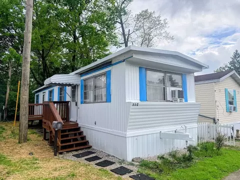465 Canton Rd, Akron, OH 44312