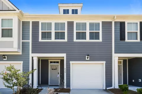 438 Trotters Ln, Moncks Corner, SC 29461
