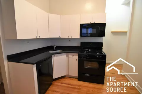 3807 N Broadway St #2, Chicago, IL 60613