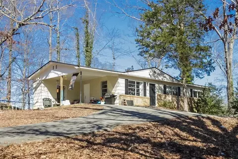 580 Ayres Rd, Mableton, GA 30126