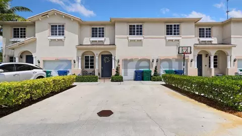 21429 NW 13th Ave, Miami Gardens, FL 33169
