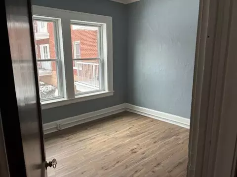 26 E Tallmadge Ave #204, Akron, OH 44310