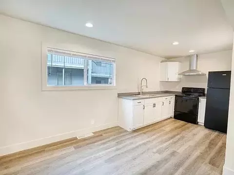 944 West St #1, Redding, CA 96001