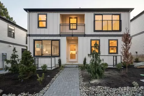225 E Ave, Lake Oswego, OR 97034