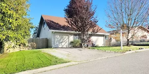 2012 S 282nd Pl, Federal Way, WA 98003