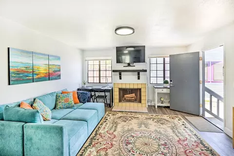 434 Larkin St #1546432P, Monterey, CA 93940