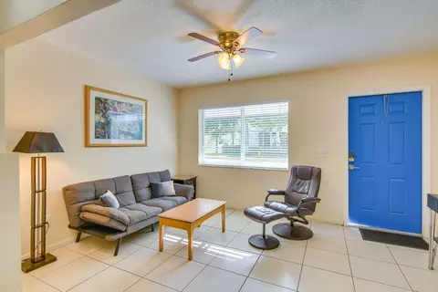 412 NE 4th Ave #1545870P, Hallandale Beach, FL 33009