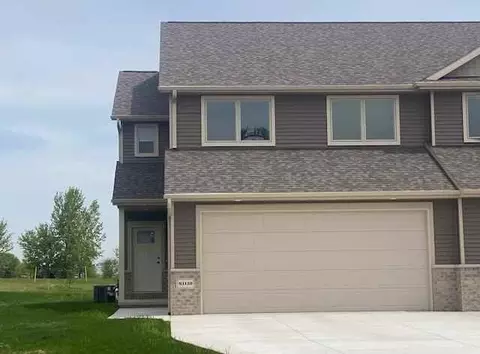 n1139 craftsmen ct, Greenville, WI 54942