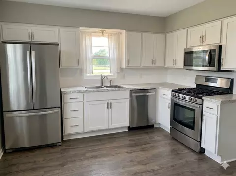 825 Orlando Ave SE, Grand Rapids, MI 49546