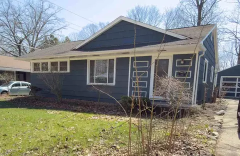 2419 Walter Dr, Ann Arbor, MI 48103
