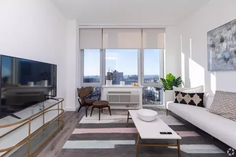 28 Cottage St, Jersey City, NJ 07306