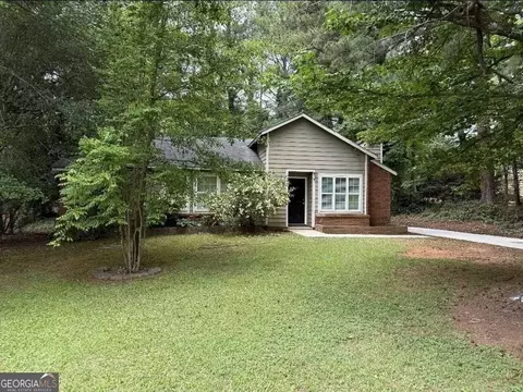 7799 Park Ln, Jonesboro, GA 30236