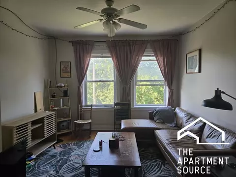 3050 W Berteau Ave #2, Chicago, IL 60618