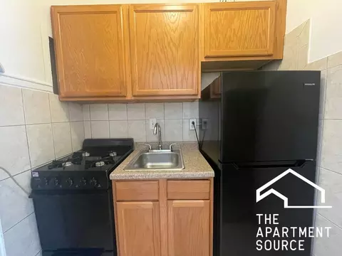 434 W Wellington Ave #404, Chicago, IL 60657