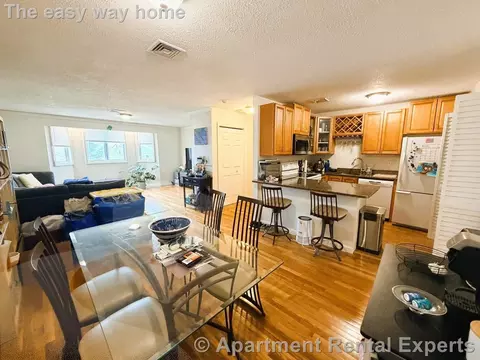 618 Boston Ave #4E, Medford, MA 02155