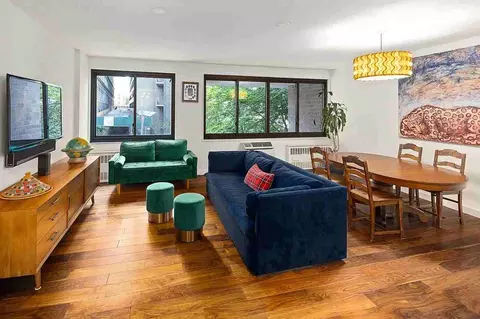 77 Fulton St #1R, New York, NY 10038