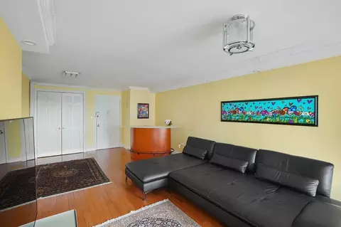77 Fulton St #07A, New York, NY 10038
