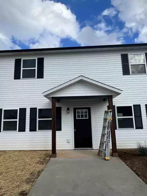 2700 Burke Ave, West Plains, MO 65775