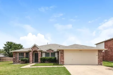 2114 Rose May Dr, Forney, TX 75126