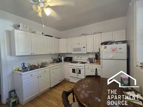 2515 W Sunnyside Ave #3, Chicago, IL 60625