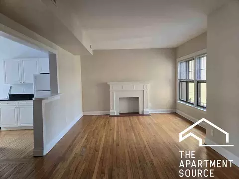 927 Forest Ave #2E, Evanston, IL 60202