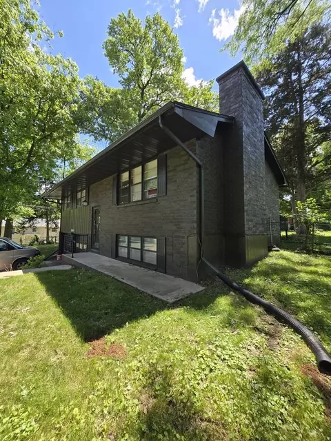 800 Sycamore Ln #NA, Columbia, MO 65203