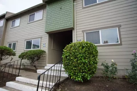 1547 SE Stark St, Portland, OR 97214