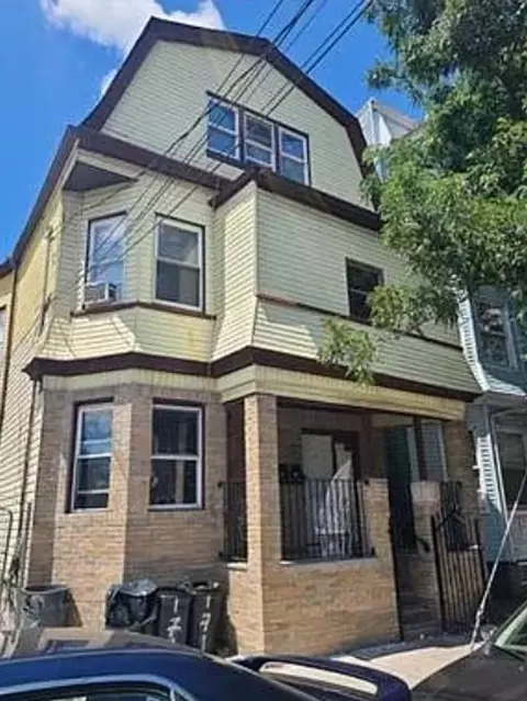 171 S 10th St, Newark, NJ 07107