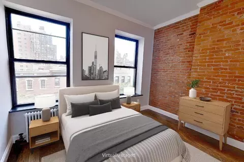 206 E 83rd St #3E, New York, NY 10028