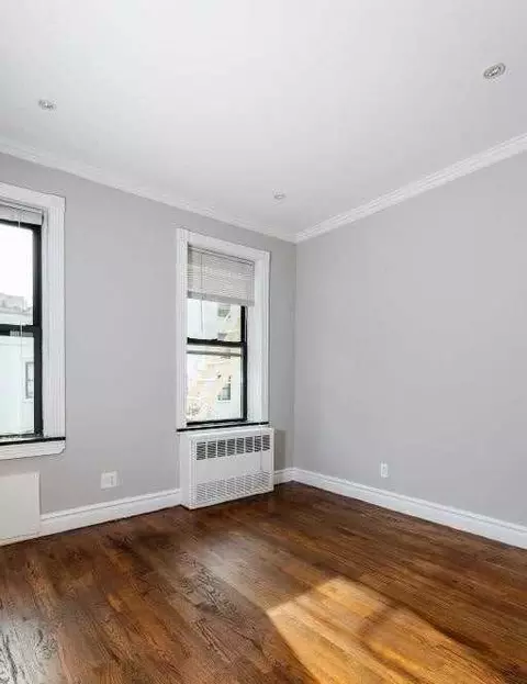 213 E 26th St #3C, New York, NY 10010