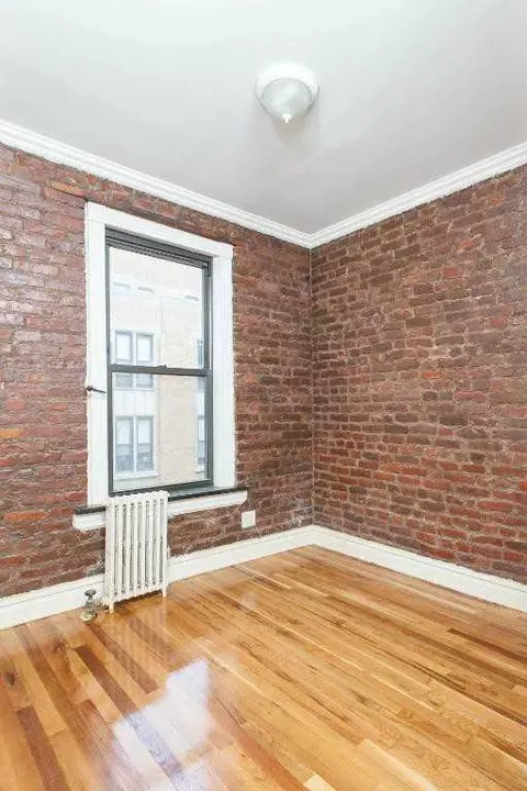 410 E 13th St #4B, New York, NY 10009