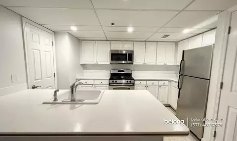 1276 N Wayne St #721, Arlington, VA 22201