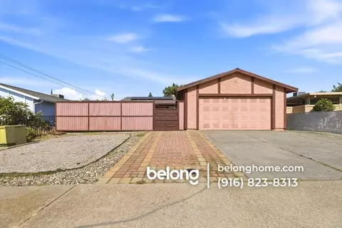 7137 Reyn Oaks Way, Sacramento, CA 95842