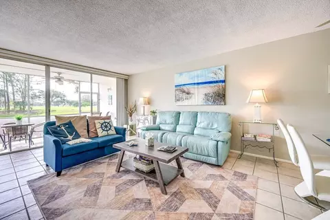 7452 W Country Club Dr N #1546435P, Sarasota, FL 34243