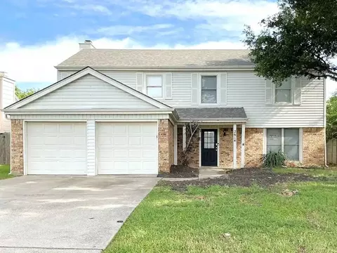 2614 Remmington Dr, Grand Prairie, TX 75052