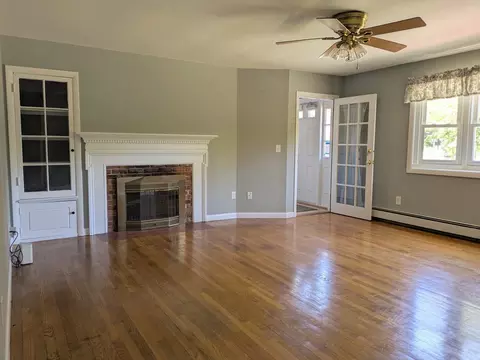 7 Restmere Ter #A, Middletown, RI 02842