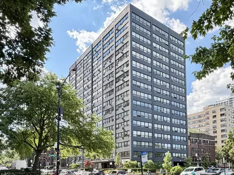 4180 N Marine Dr #705, Chicago, IL 60613