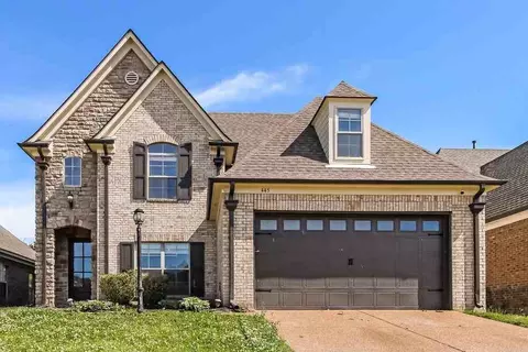 445 Green Willow Cv, Oakland, TN 38060