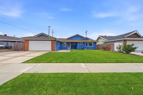 324 E Crystal View Ave, Orange, CA 92865