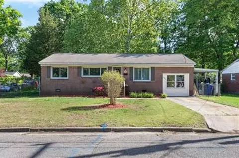 222 Belray Dr, Newport News, VA 23601