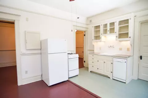 1834 SW 5th Ave #103, Portland, OR 97201