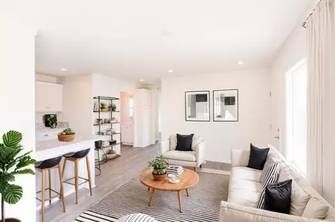 735 40th St, San Diego, CA 92102