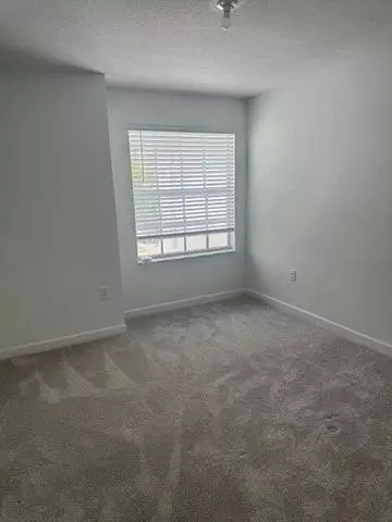 6733 Broadwater Ln, Greenacres, FL 33467