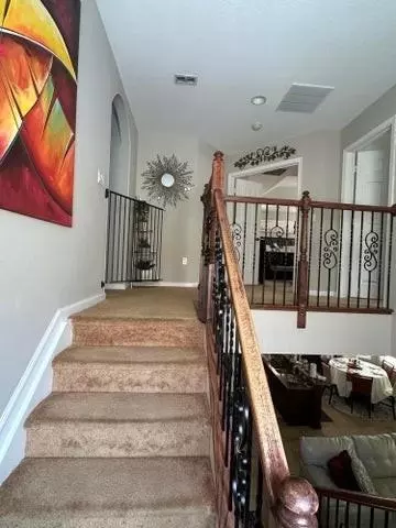 9205 Dupont Pl, Wellington, FL 33414