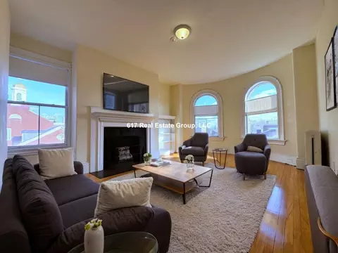 2 Ware St #403, Cambridge, MA 02138