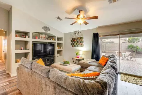 2125 W Goldmine Mountain Dr #1546392P, San Tan Valley, AZ 85142