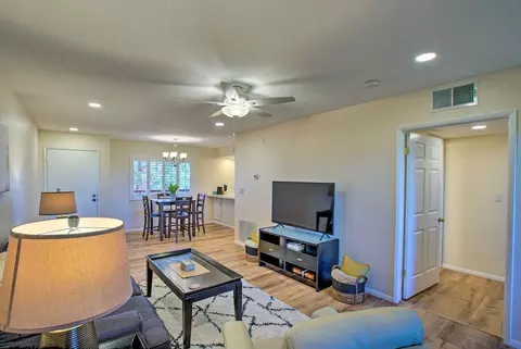 4303 E Cactus Rd #1546212P, Phoenix, AZ 85032