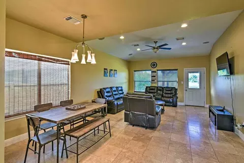 2735 Broadway St #1546437P, San Leon, TX 77539