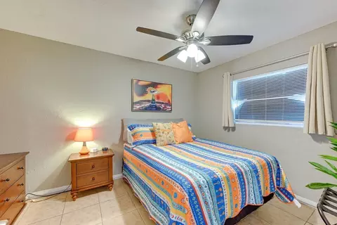1555 N Tuttle Ave #1545777P, Sarasota, FL 34237