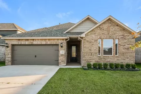 11909 SW 30th St, Yukon, OK 73099